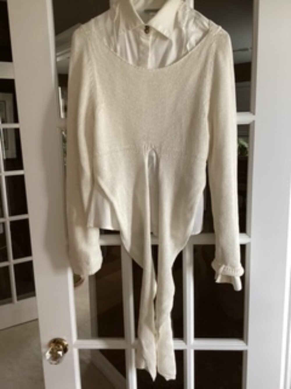 Sarah Pacini beige sweater